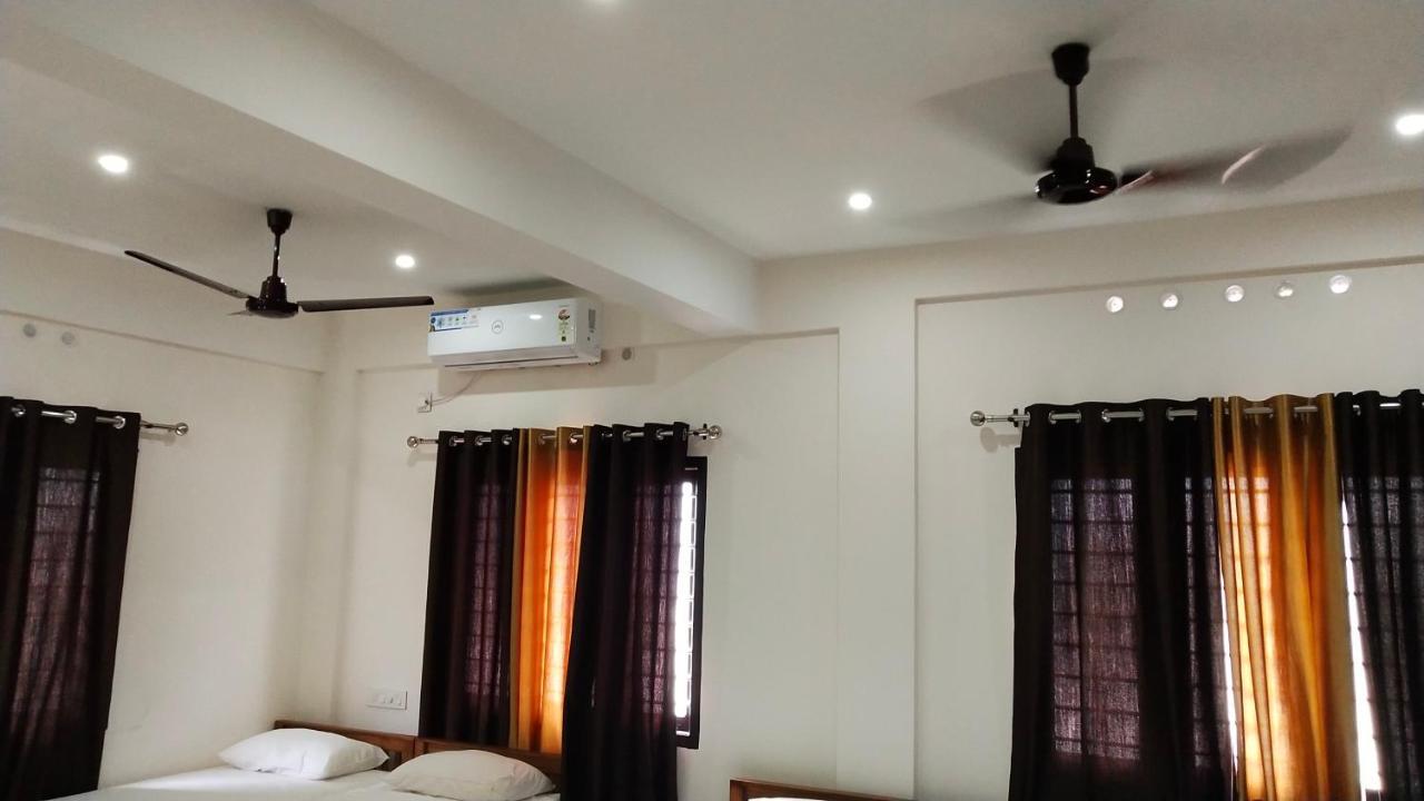 Coral Homes Kochi Luaran gambar